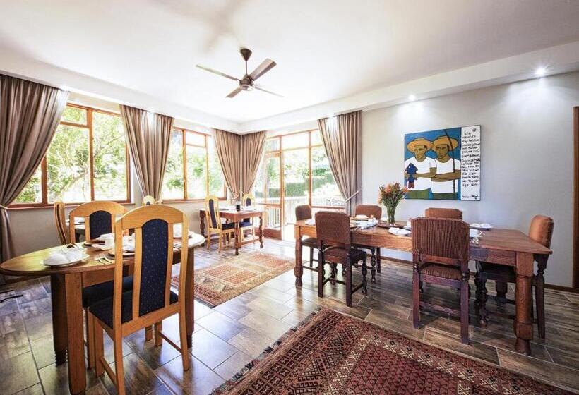 펜션 Wilderness Manor