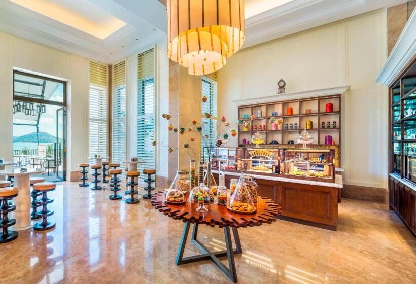 リゾートホテル The St. Regis Langkawi