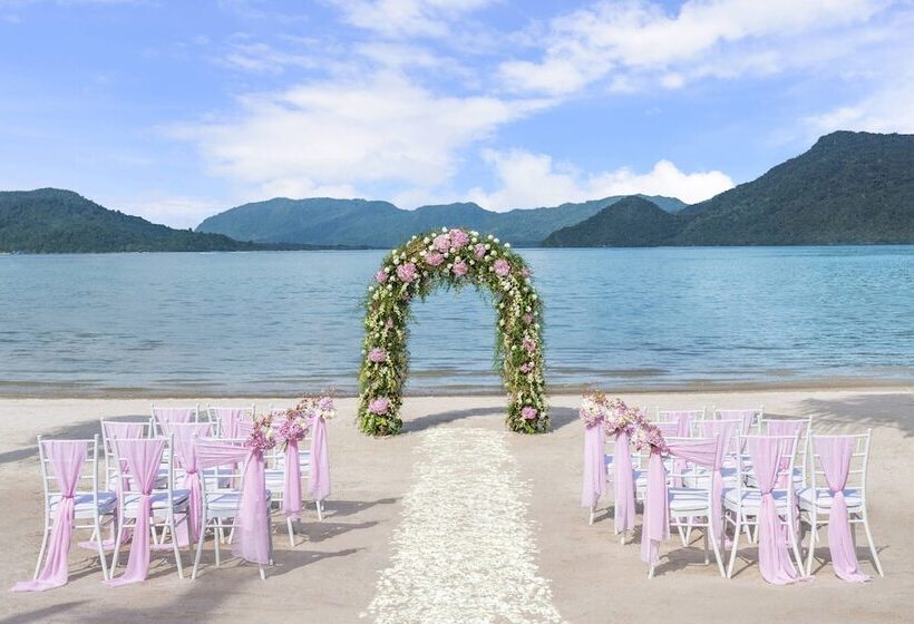 リゾートホテル The St. Regis Langkawi