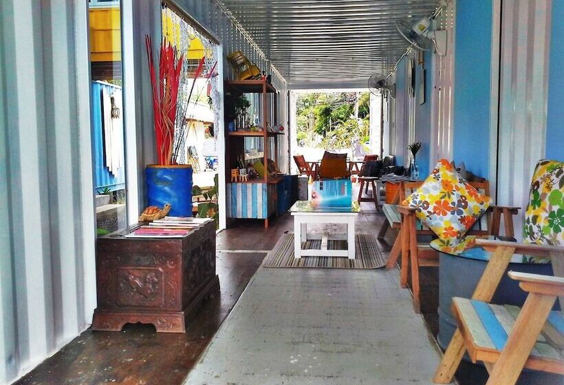 אתר נופש Think & Retro Cafe Lipa Noi Samui