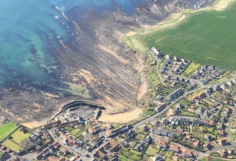 Beach House Walk Crail Home From Home