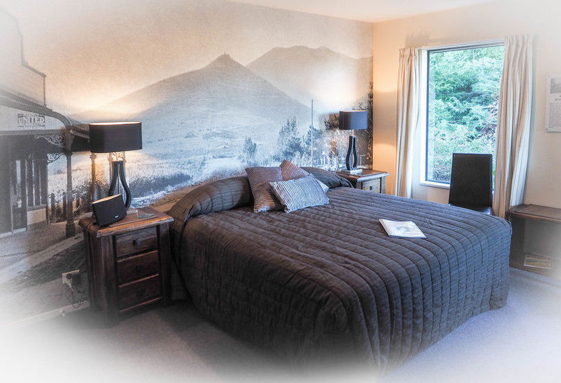 住宿加早餐  8 On Oregon Boutique Lodge