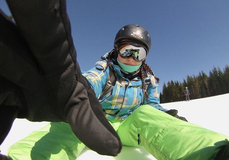 צימר Craigmhor Lodge & Courtyard