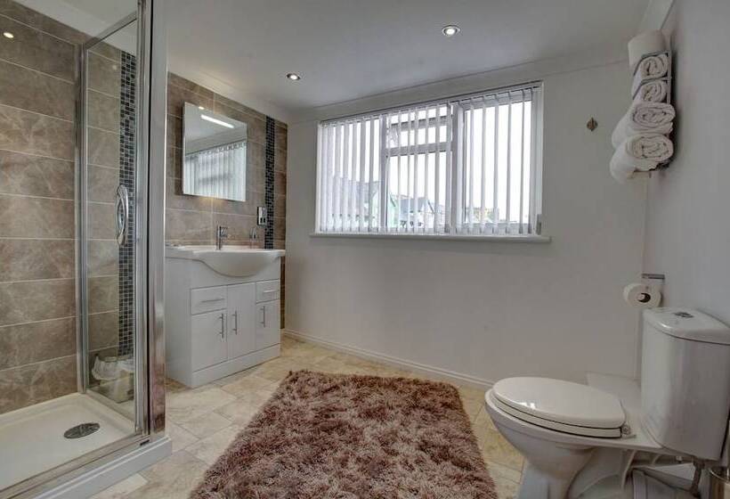 住宿加早餐  Farnham