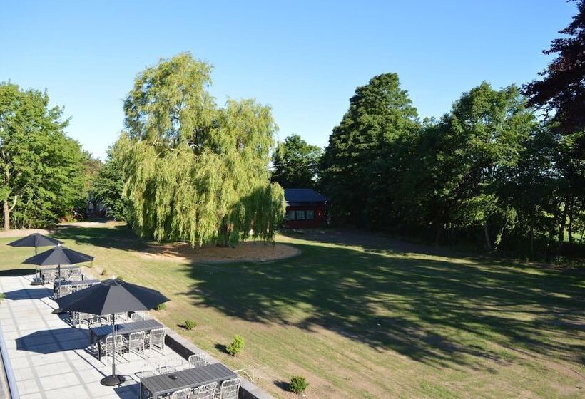 مبيت وإفطار Femhøj