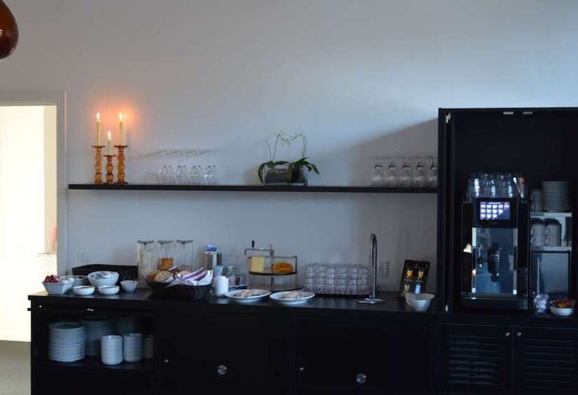 مبيت وإفطار Femhøj