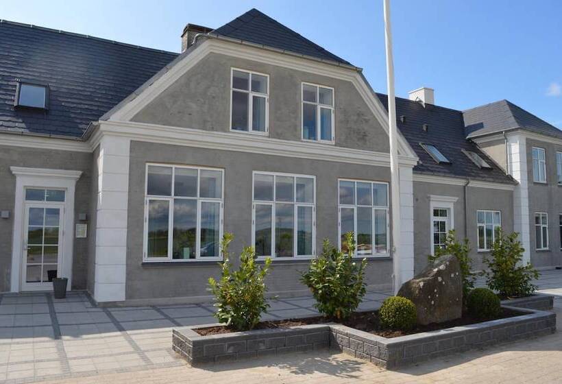 مبيت وإفطار Femhøj