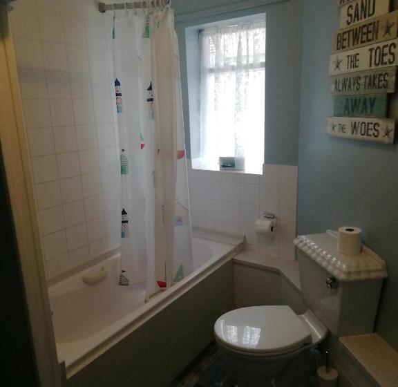 مبيت وإفطار Railway Cottage