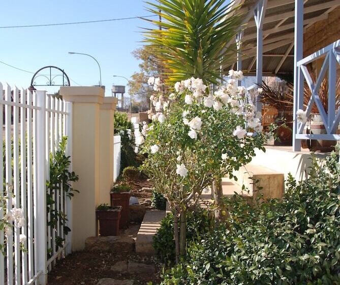 צימר Sandstone Chameleon Guest House