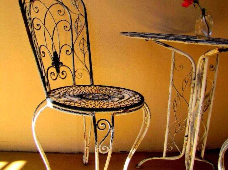 צימר Sandstone Chameleon Guest House