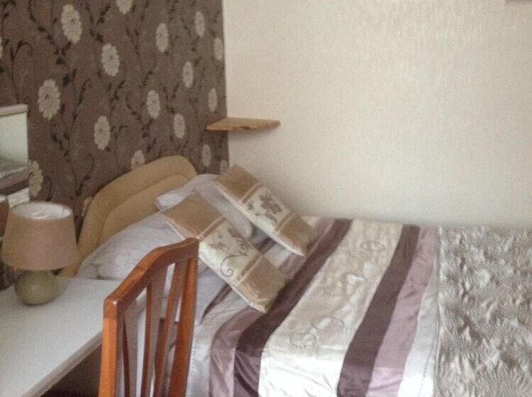 ベッドアンドブレックファースト The Lanes