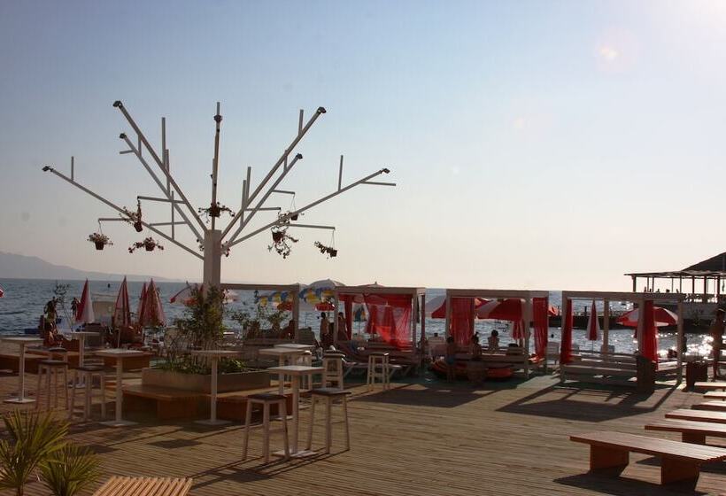 Bougainville Bay Serviced Apartments