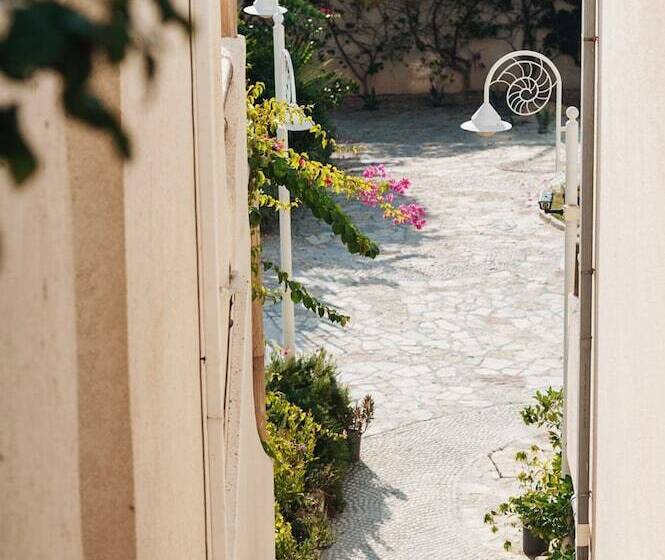 Bougainville Bay Serviced Apartments