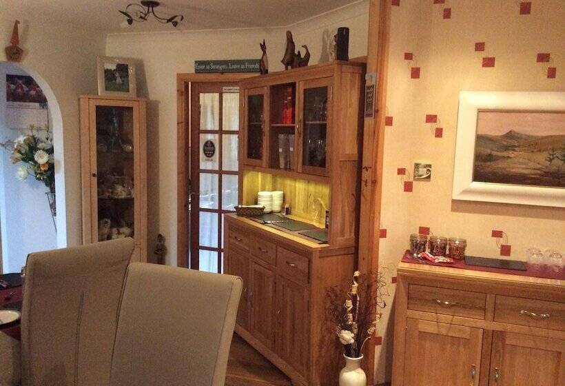 Castleview Bed & Breakfast