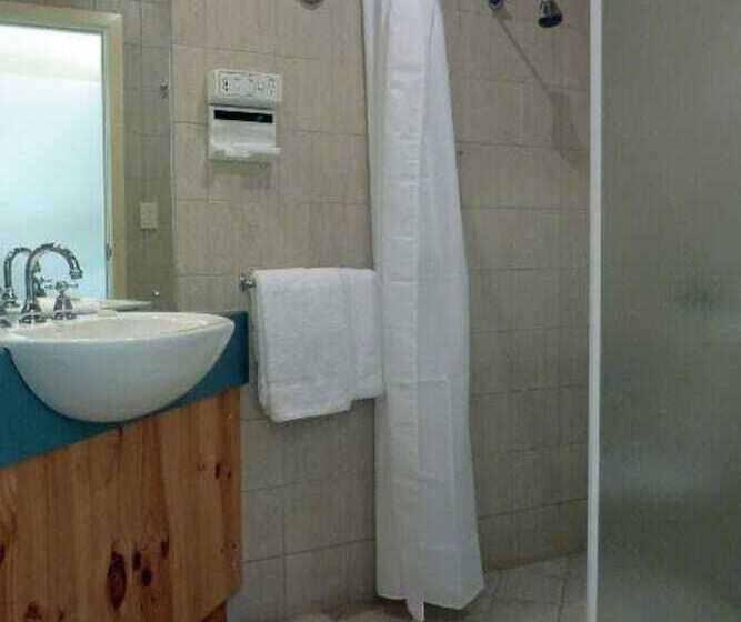 Coonawarra Place Motor Inn