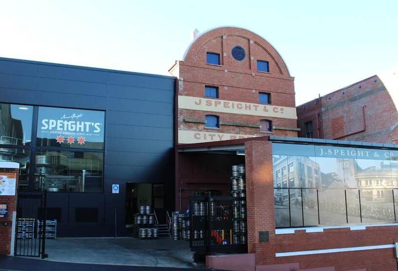 Geeky Gecko   Hostel