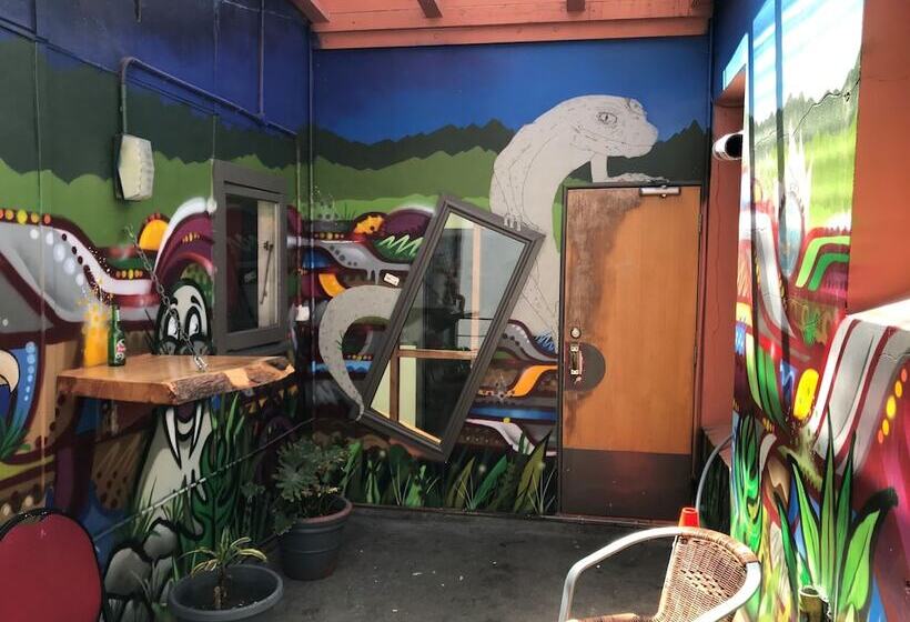 Geeky Gecko   Hostel