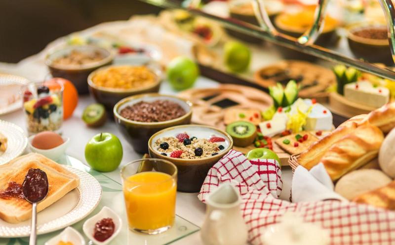 Grand Sapphire Hotel & Banqueting