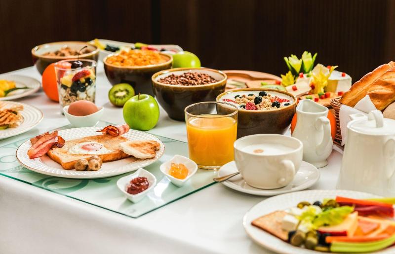 Grand Sapphire Hotel & Banqueting