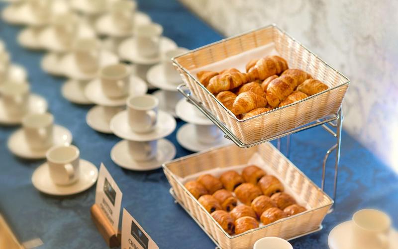 Grand Sapphire Hotel & Banqueting