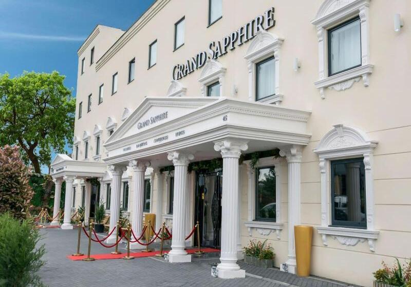 Grand Sapphire Hotel & Banqueting