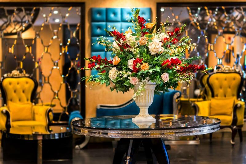 Grand Sapphire Hotel & Banqueting