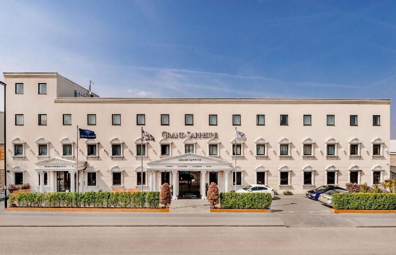 Grand Sapphire Hotel & Banqueting