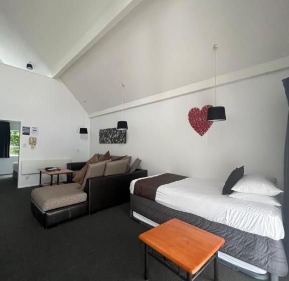 Asure Green Gables Motel