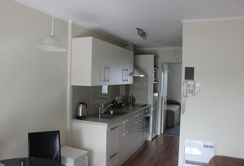 Asure Green Gables Motel