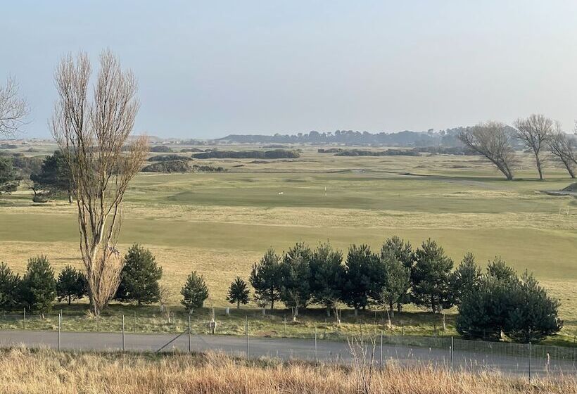 19th Hole Hotel, Carnoustie