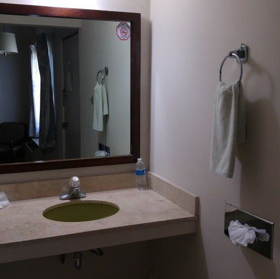 فندق Capital O 88 Inn