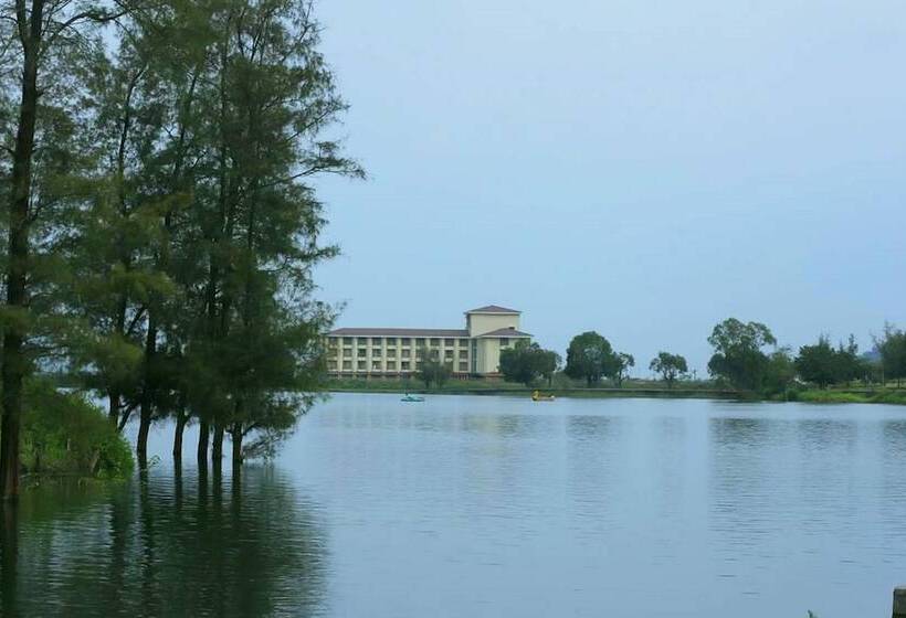 בית מלון כפרי Aakar Lords Inn Saputara