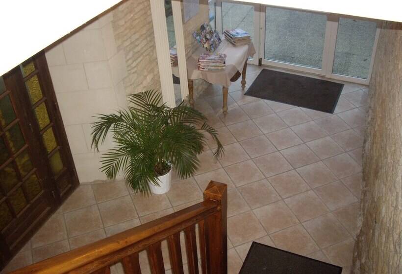 בית מלון כפרי Auberge De La Luzerne