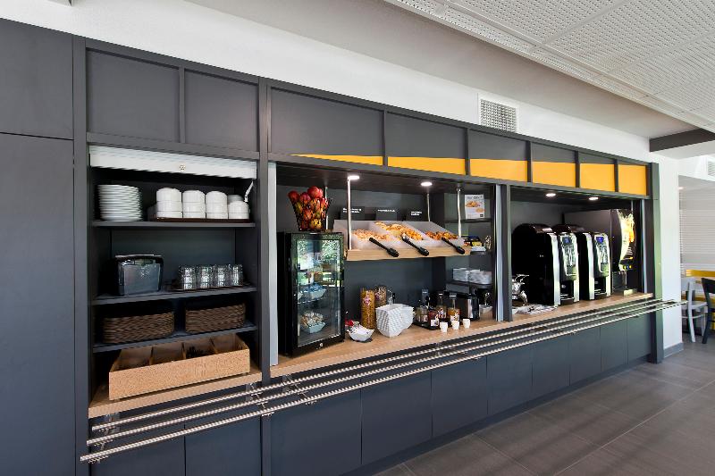 B&b Hotel Pau Zénith