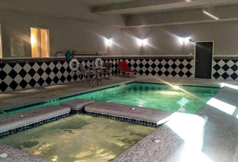 هتل Best Western Plus Laredo Inn & Suites