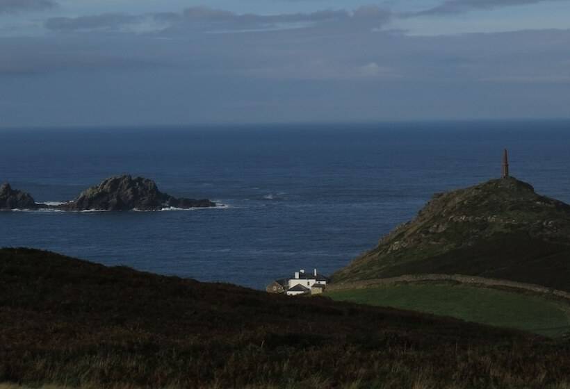 Отель Cape Cornwall Golf & Leisure