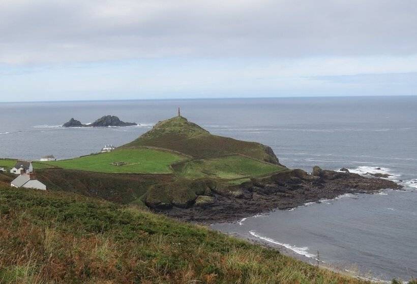 Отель Cape Cornwall Golf & Leisure