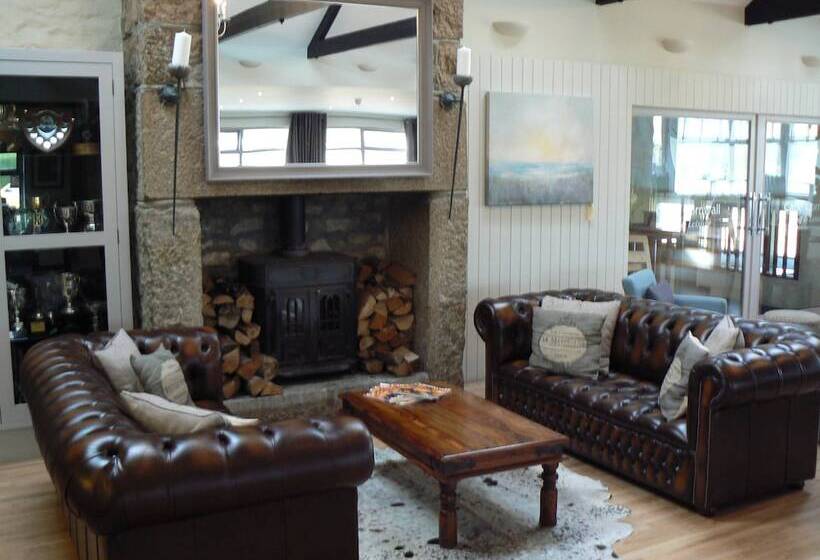 Отель Cape Cornwall Golf & Leisure