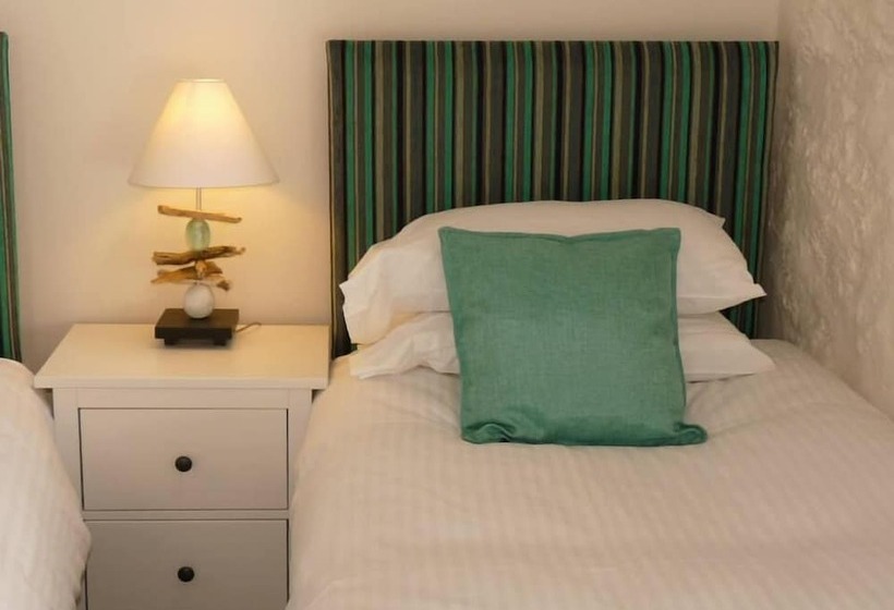 Отель Cape Cornwall Golf & Leisure