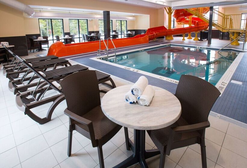 בית מלון כפרי Chateau Fredericton, Trademark Collection By Wyndham