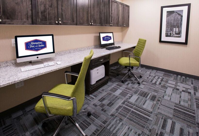 בית מלון כפרי Chateau Fredericton, Trademark Collection By Wyndham