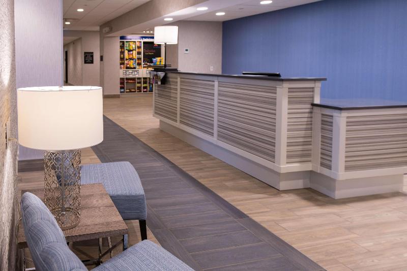 בית מלון כפרי Chateau Fredericton, Trademark Collection By Wyndham