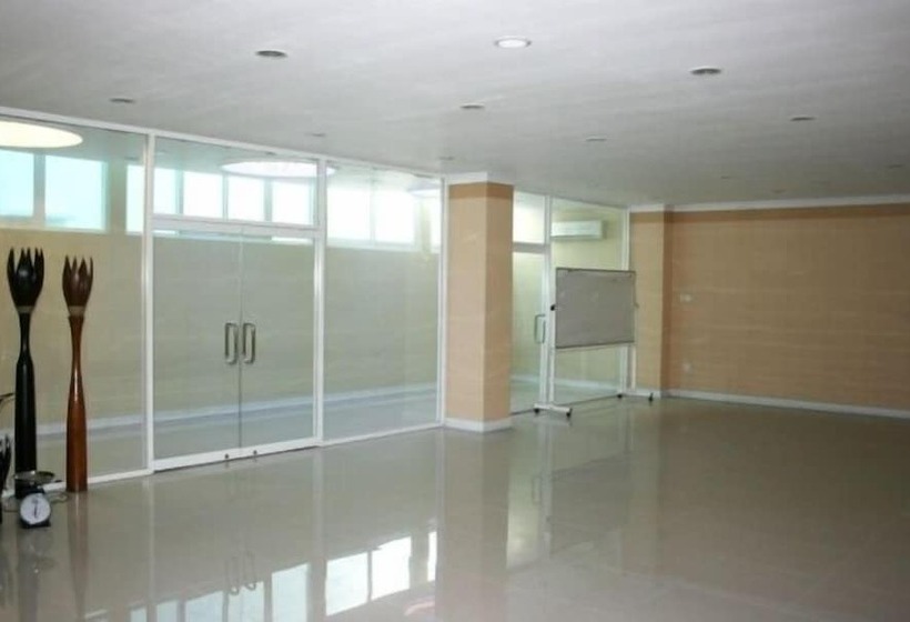 호텔 Reddoorz Plus @ Affandi Gejayan