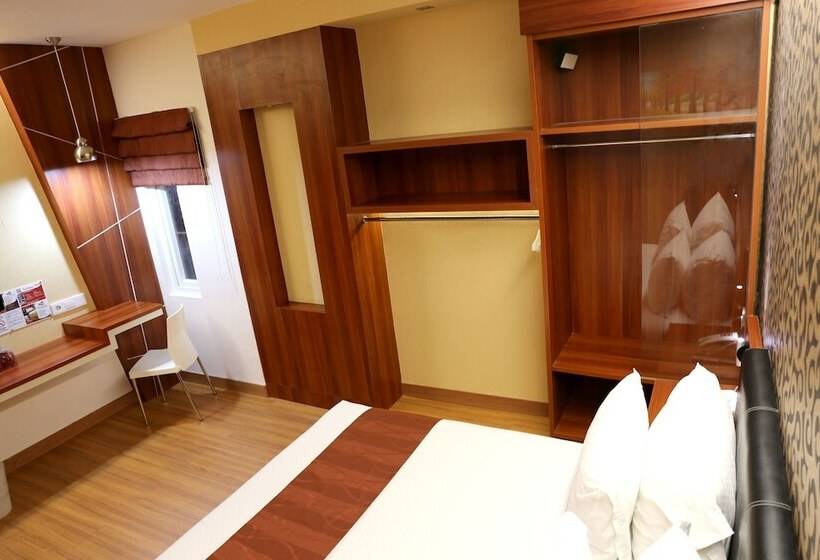 호텔 Reddoorz Plus @ Affandi Gejayan