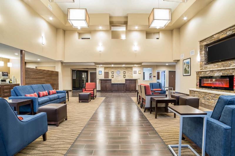 هتل Comfort Inn & Suites Near Mt. Rushmore