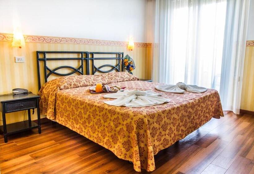 ホテル Consul Family