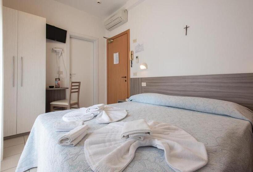 ホテル Consul Family