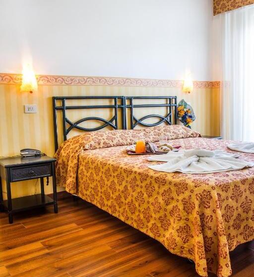 ホテル Consul Family