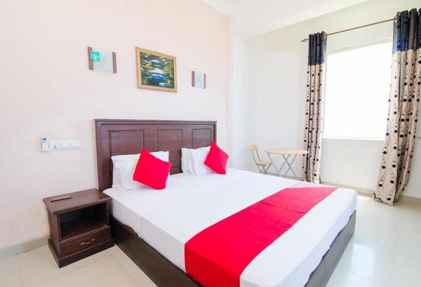 Отель Coral Breeze Colombo