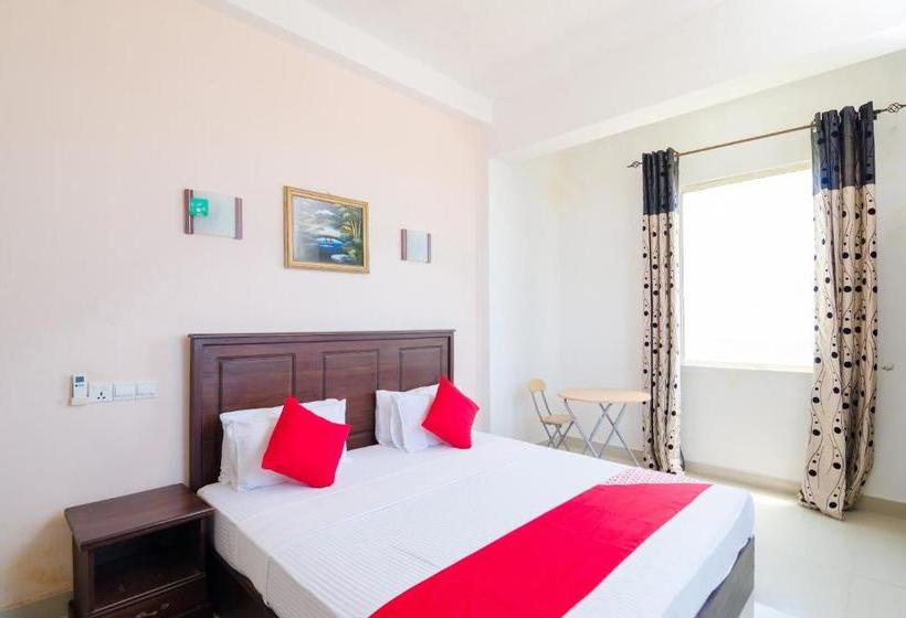 Отель Coral Breeze Colombo